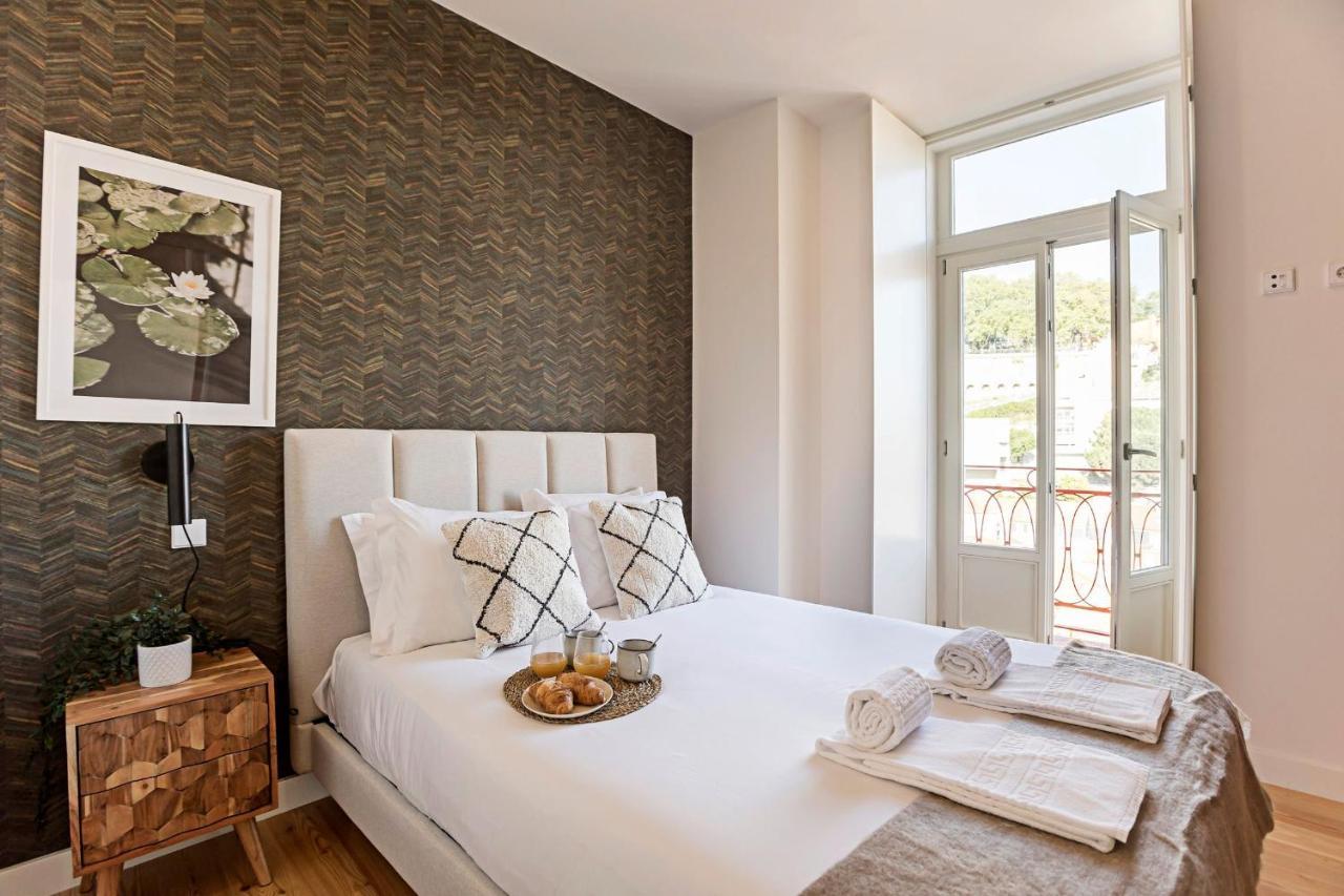 Stunning Duplex Near River By Lovelystay Порто Екстериор снимка