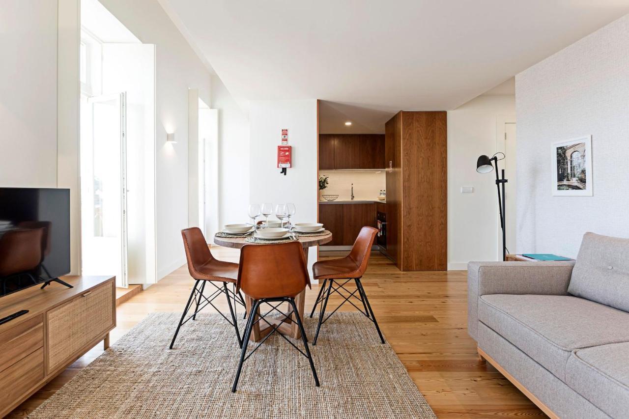Stunning Duplex Near River By Lovelystay Порто Екстериор снимка