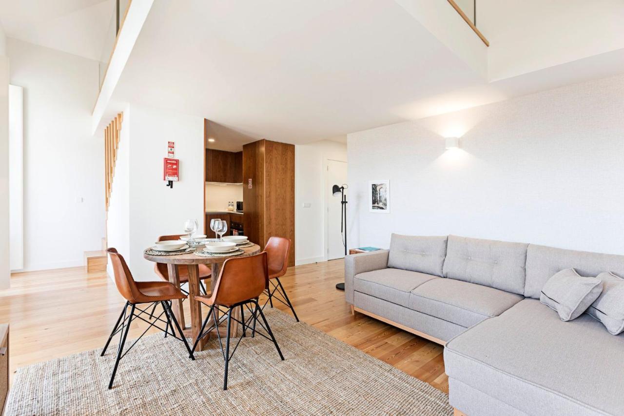 Stunning Duplex Near River By Lovelystay Порто Екстериор снимка